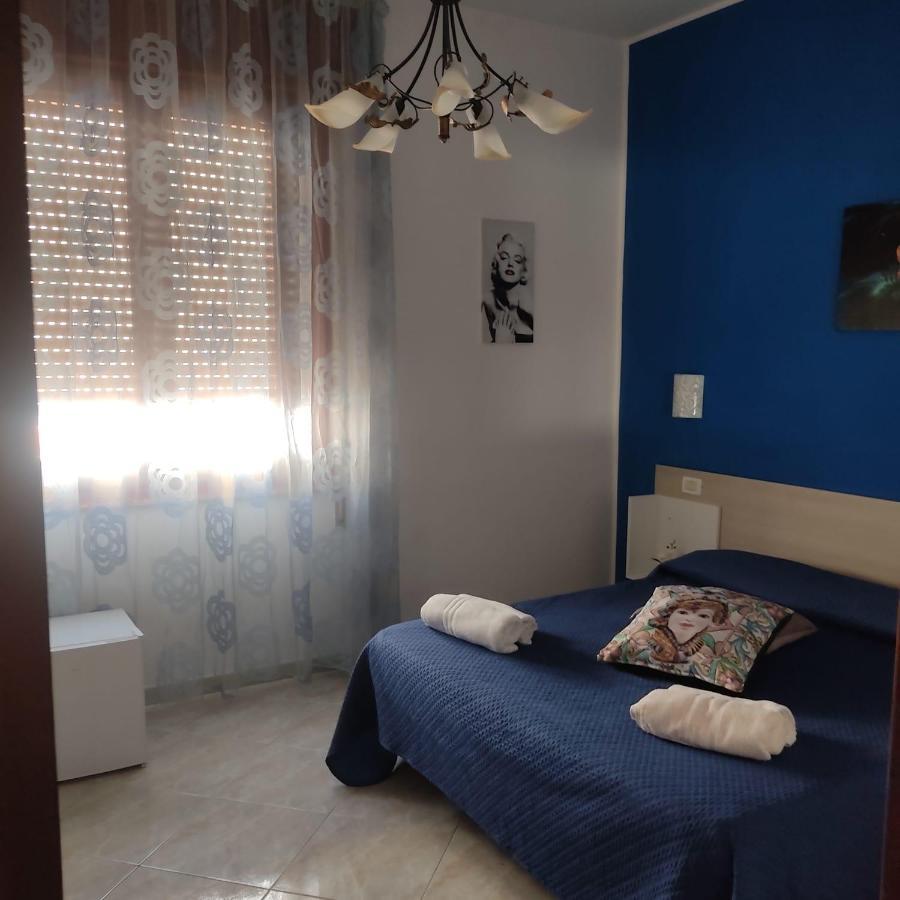 Villa Dolce Vita Rooms Castelluzzo Bagian luar foto