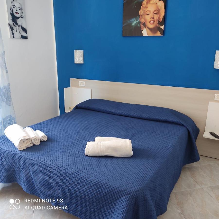 Villa Dolce Vita Rooms Castelluzzo Bagian luar foto