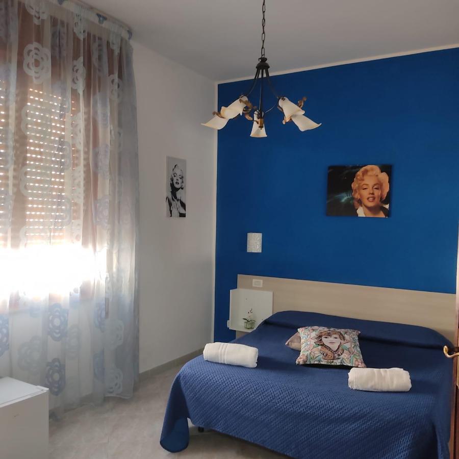 Villa Dolce Vita Rooms Castelluzzo Bagian luar foto