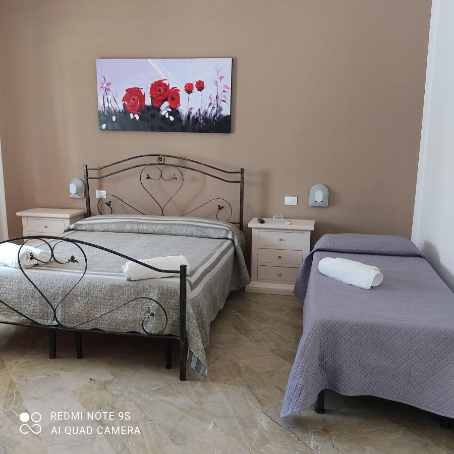Villa Dolce Vita Rooms Castelluzzo Bagian luar foto