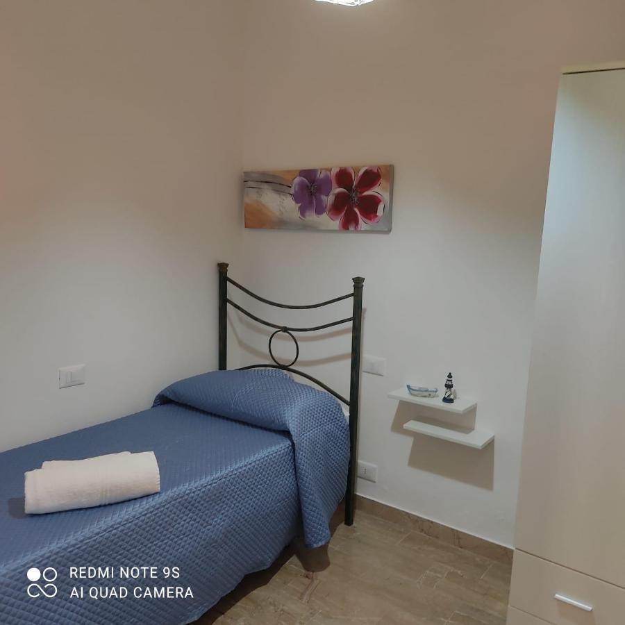 Villa Dolce Vita Rooms Castelluzzo Bagian luar foto