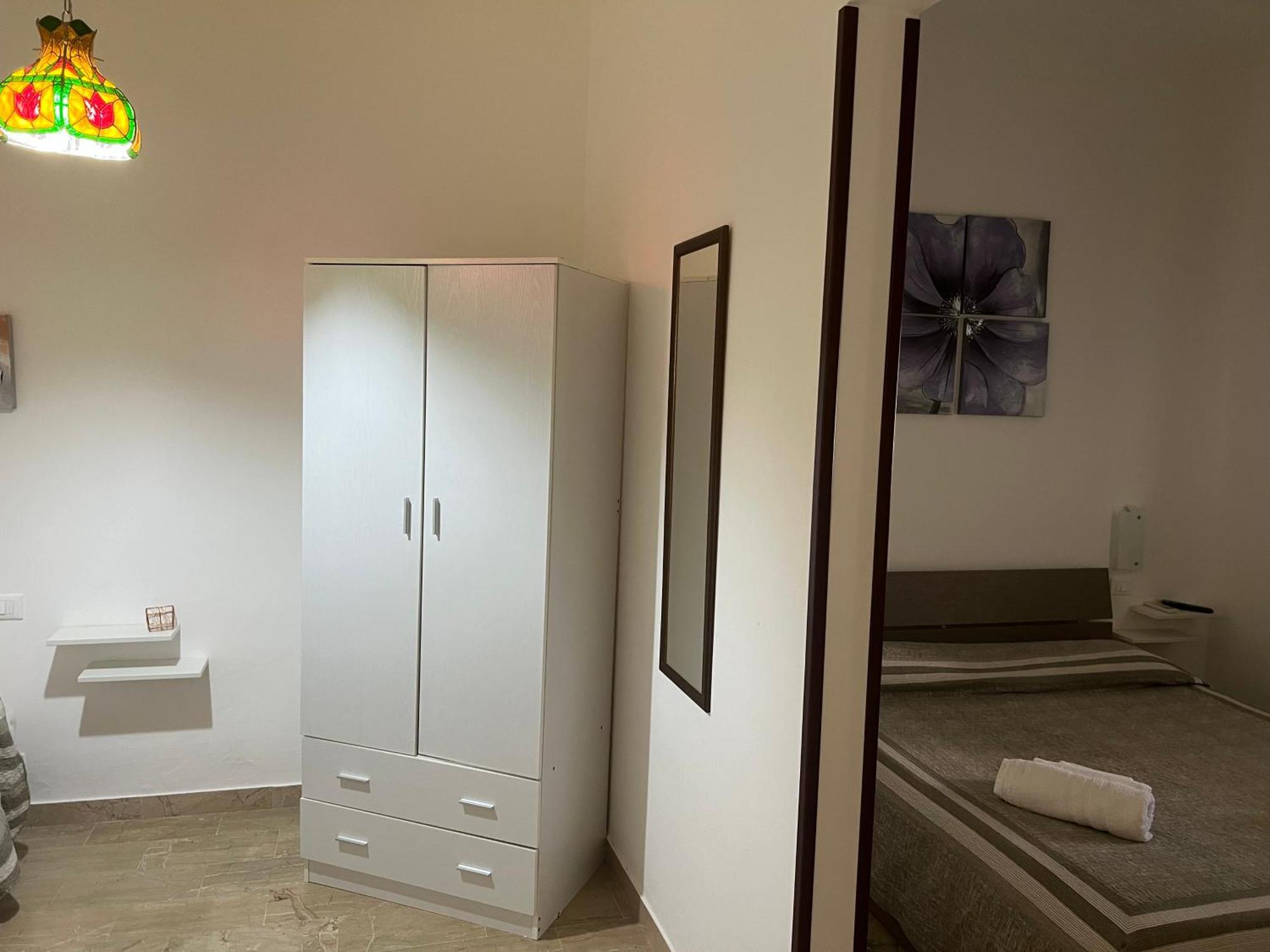 Villa Dolce Vita Rooms Castelluzzo Bagian luar foto