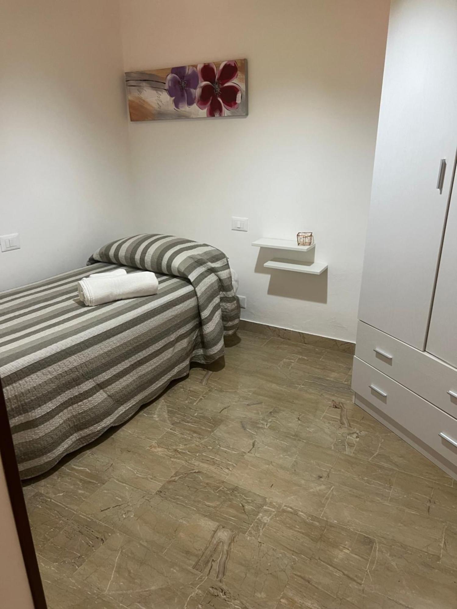 Villa Dolce Vita Rooms Castelluzzo Bagian luar foto