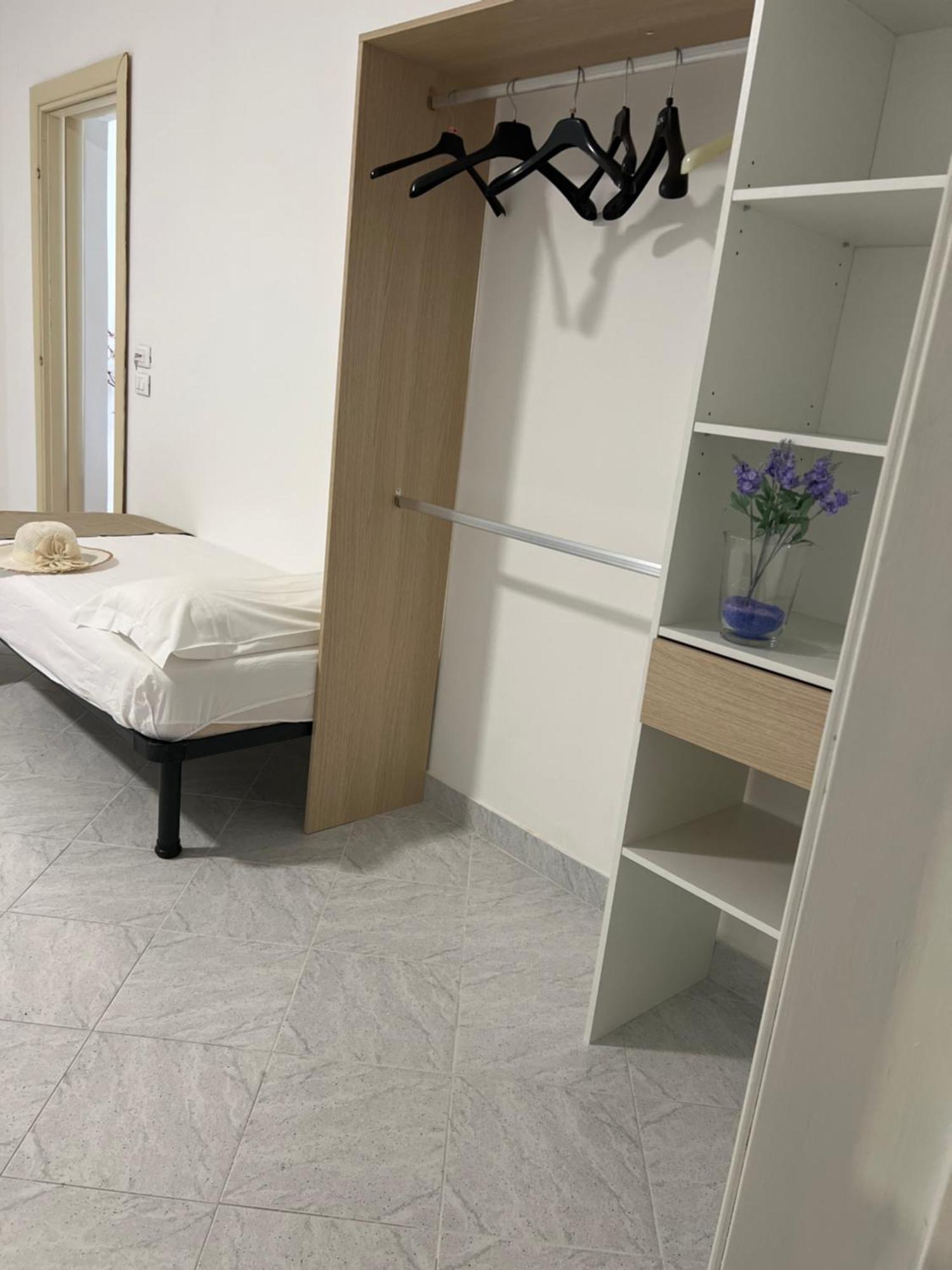 Villa Dolce Vita Rooms Castelluzzo Bagian luar foto