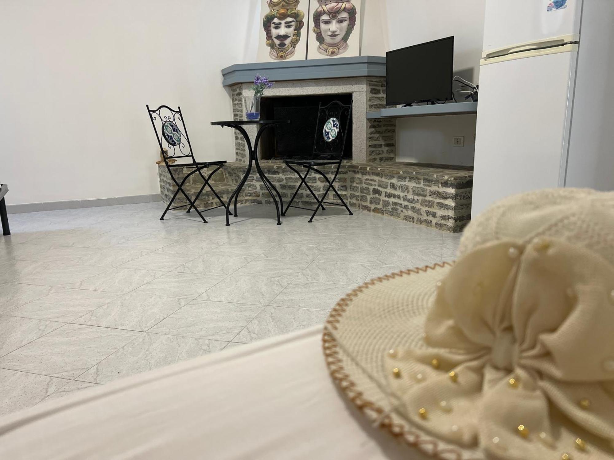 Villa Dolce Vita Rooms Castelluzzo Bagian luar foto
